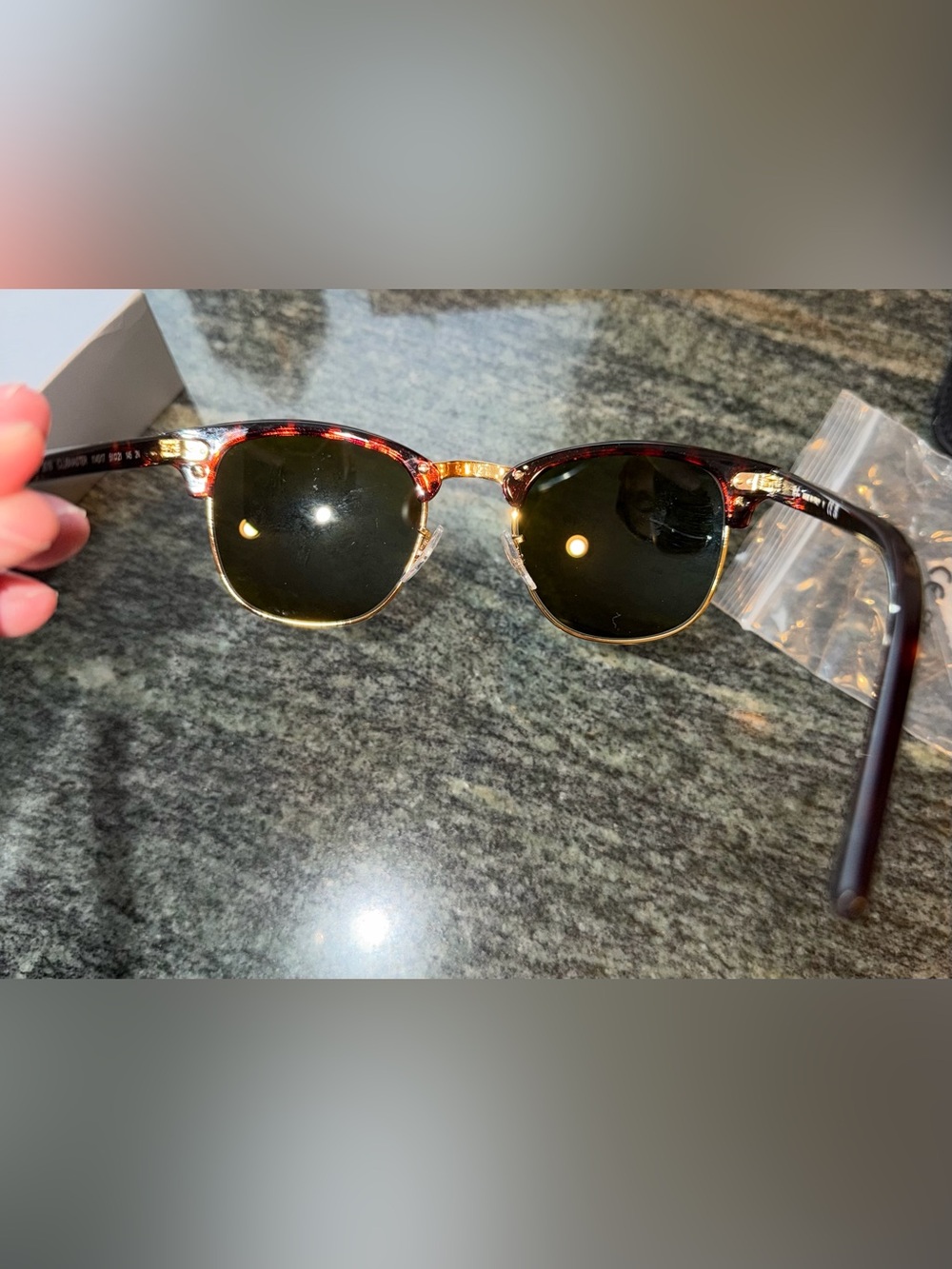 RAY-BAN Clubmaster blue mirror lense/tortoise frames NEW IN BOX - Picture 5 of 7